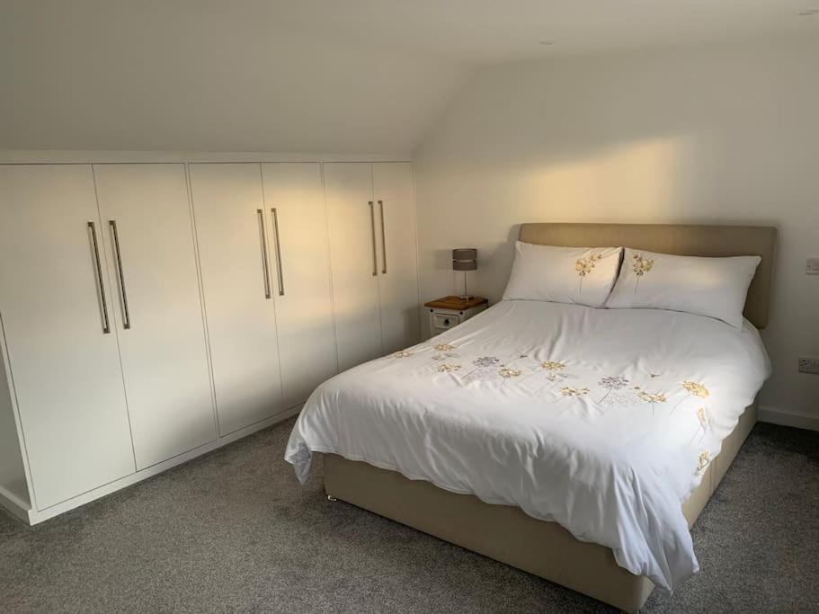 1 Bedroom Self Contained Separate Annexe In Exeter Ide Exterior photo